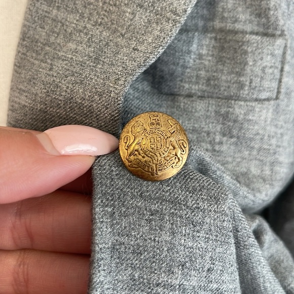 EUC J. Crew Gray Blazer with Notched Lapels and Tailored Fit - Picture 6 of 9